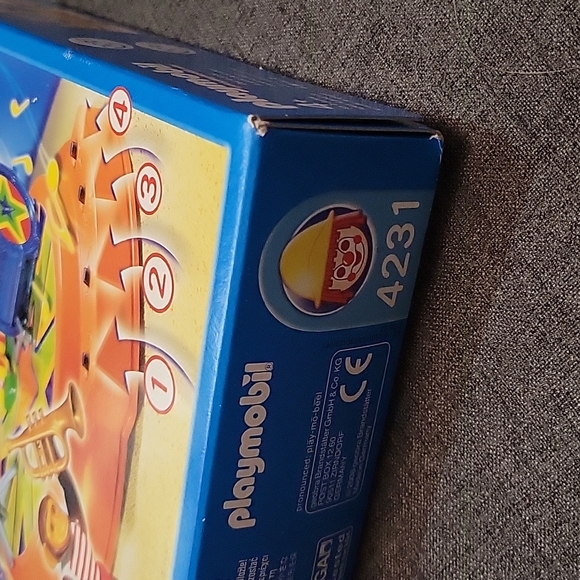Playmobil 4231 Circus Band Carnival Figures Monkey Drums Music Toy Set NEW - Picture 2 of 4
